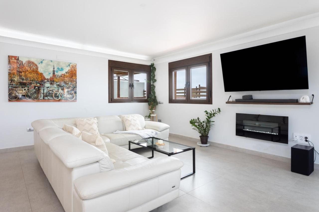 Home2Book Villa Alessandro, Design & Comfort Sauzal Exterior photo